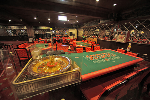 Russian roulette with semi automatic Hevan khan rule poker